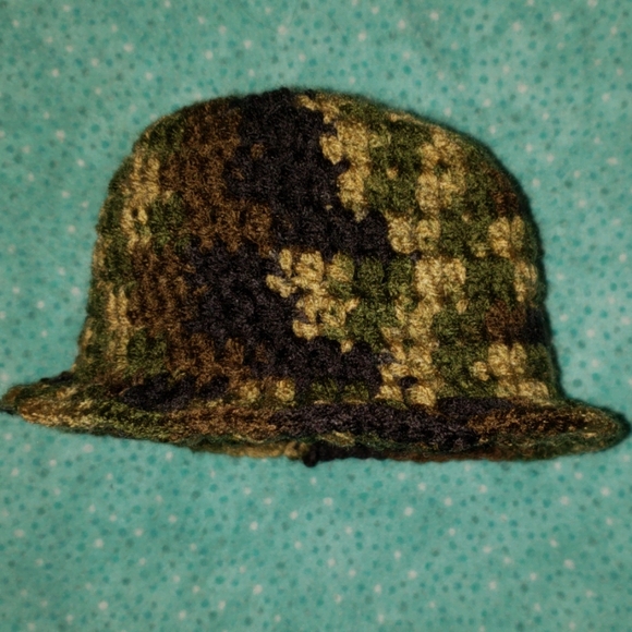 Baby Camo Hat Premie? - Picture 2 of 5